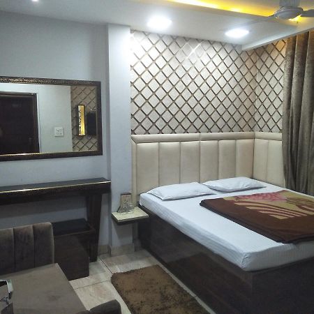 Hotel Brown 루드히아나 외부 사진